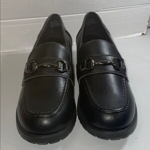 Easy Street Black Whitney Loafers